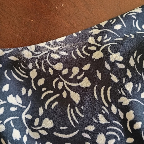 Loft Green Floral Shift Racerback Tank Top Size XL - Picture 9 of 9